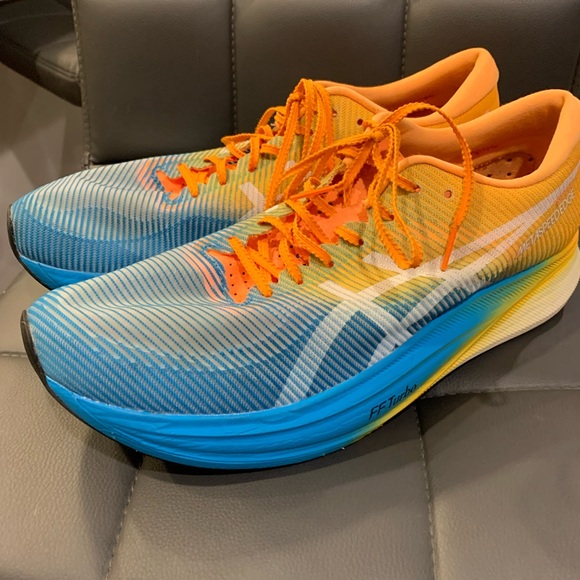 ASICS Metaspeed Edge Plus - Picture 2 of 14